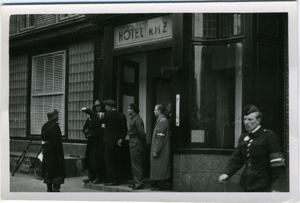Ledelsen for modstandsbevægelsen i Jylland indrettede den 5. maj hovedkvarter på Hotel Ritz. Regionsledelsen boede lidt mere ydmygt på missionshotellet og byledelsen havde hovedkvarter på rådhuset. (Besættelsesmuseet)